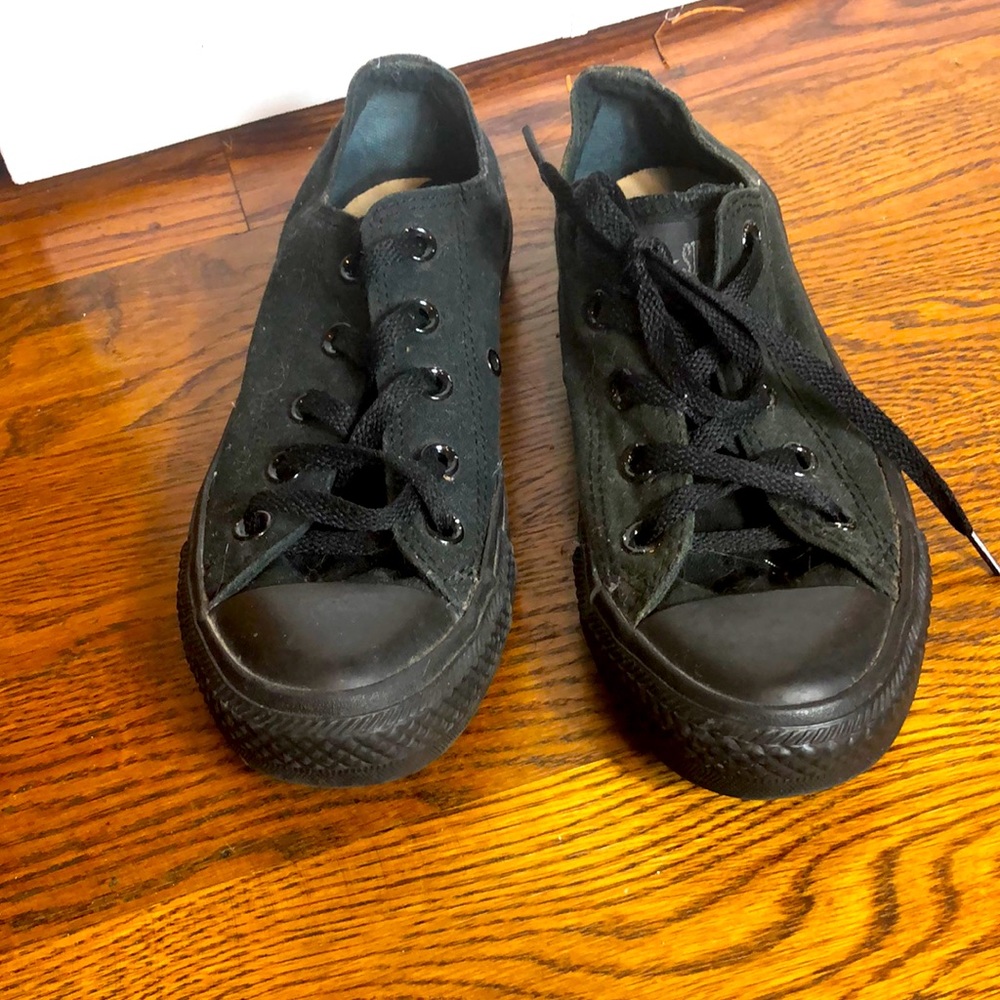 Solid sneakers black converse